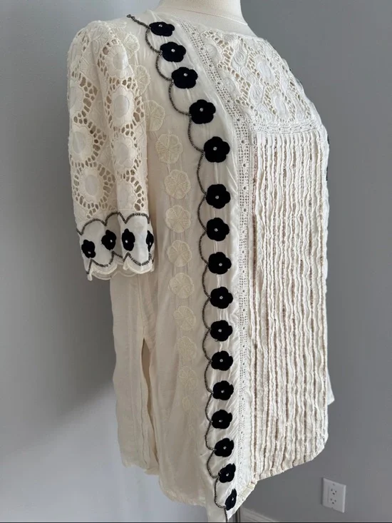 Floreat Anthropologie Tunic Blouse Top - Ivory/Black Floral Lace, Size 12 - Picture 5 of 11